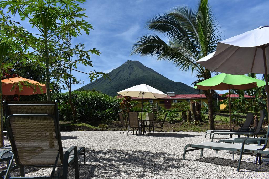 Roca Negra Del Arenal La Fortuna