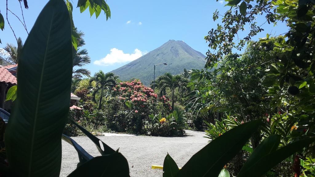 Roca Negra Del Arenal